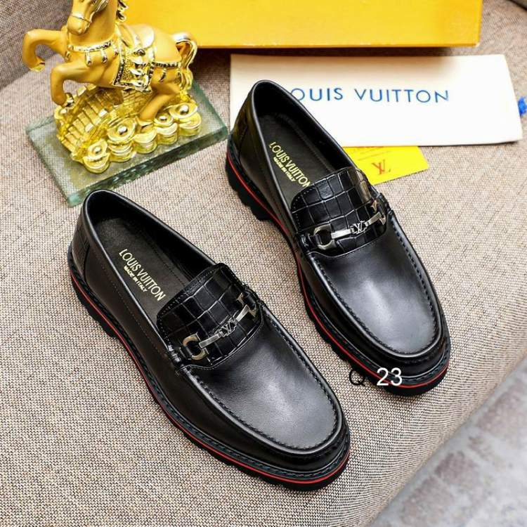 Picture of Louis Vuitton Shoes _SKULVsz38-45HY011713158